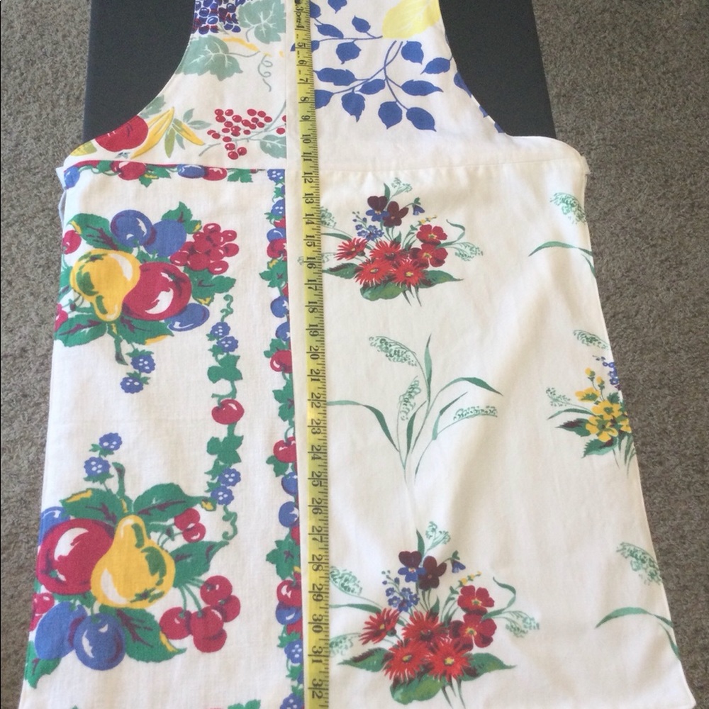 Handmade Patchwork Apron Using Vintage Linens - image 7